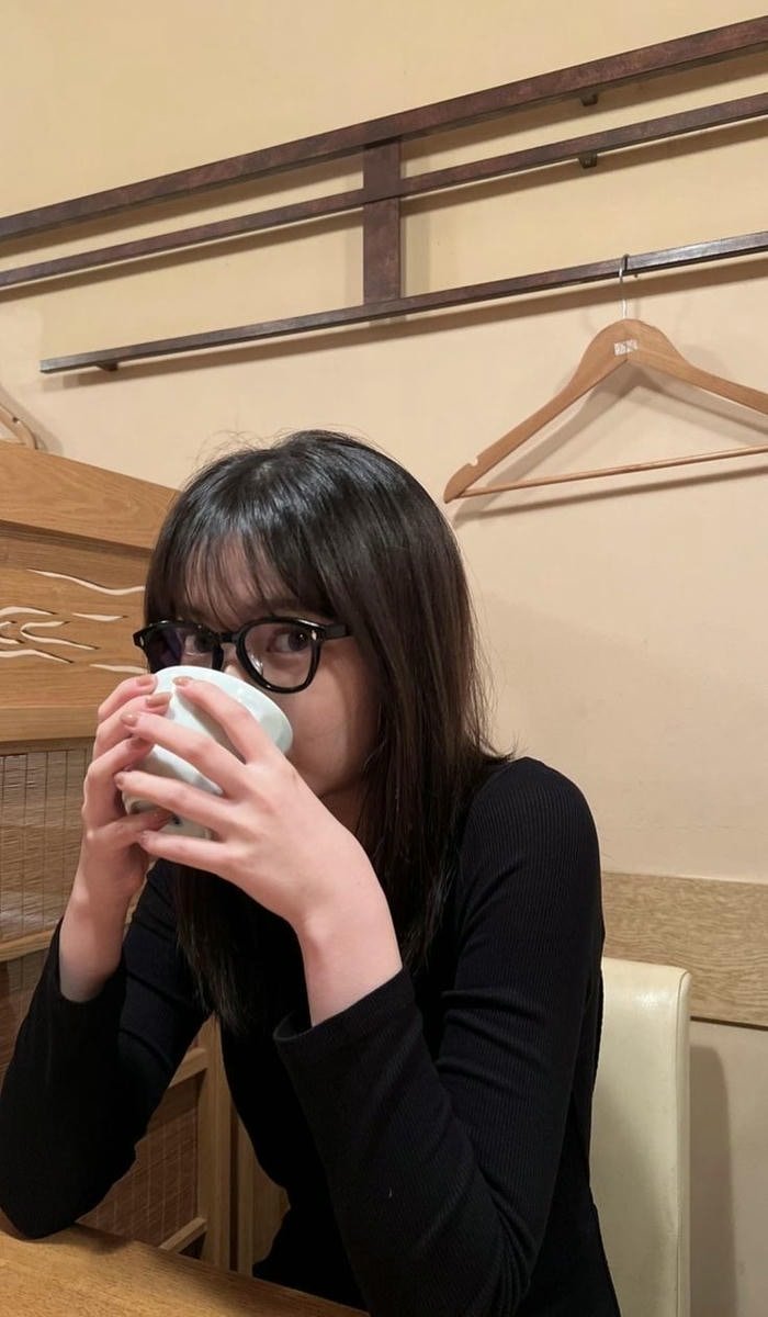 Ảnh gái tóc dài đen nhánh đẹp