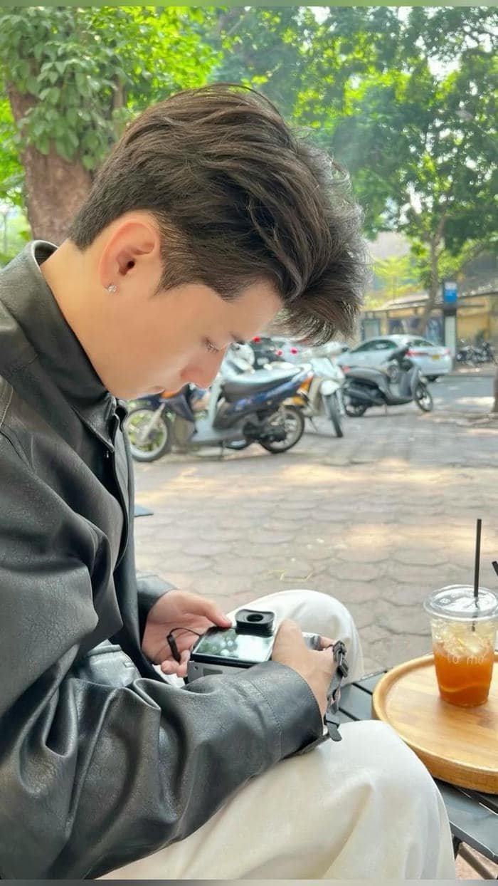 Ảnh trai Việt Nam có phong thái lịch sự