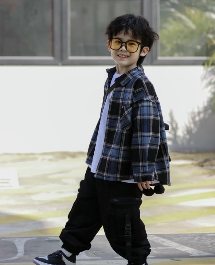 Ảnh trai cute vui vẻ