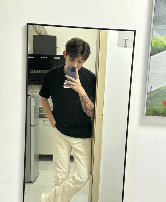 Ảnh trai đẹp xăm trổ chất lừ