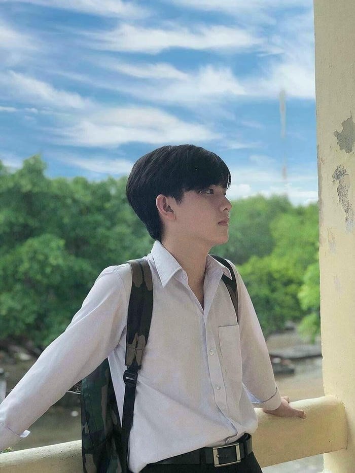 Ảnh trai học sinh Việt Nam thân thiện