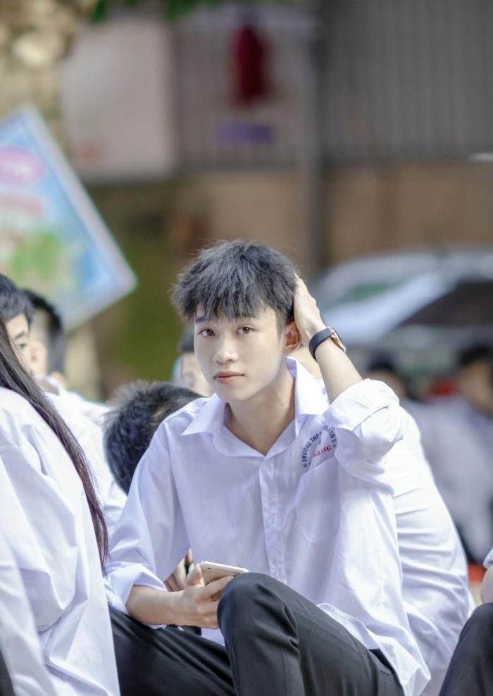 Ảnh trai học sinh trong giờ ra chơi