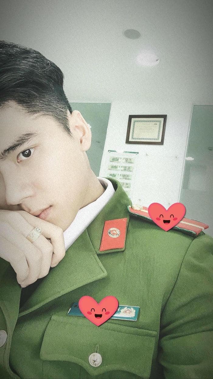 Công an đẹp trai Việt Nam ngầu