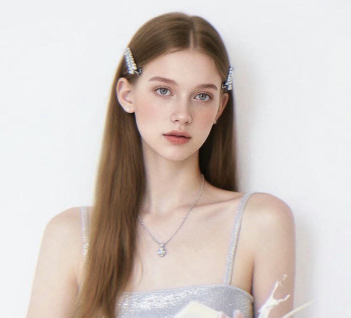 Gái Tây xinh đẹp rạng rỡ trong nắng