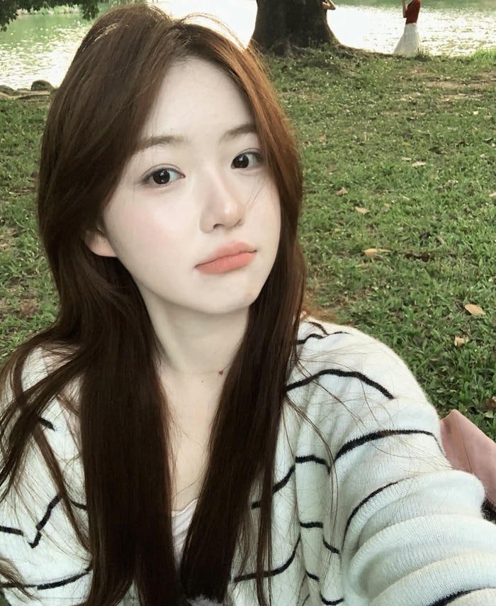 Gái xinh da trắng cute khiến tim tan chảy