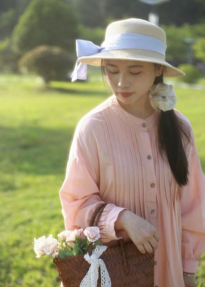 Hình gái quê với nụ cười hiền đẹp