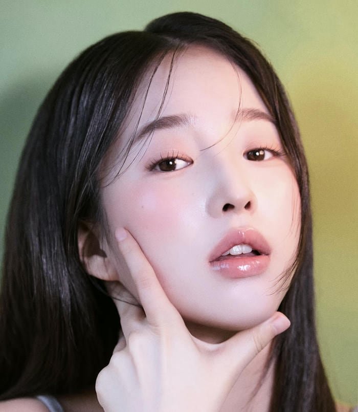 Hình gái xinh Hàn Quốc mang thần thái sang chảnh