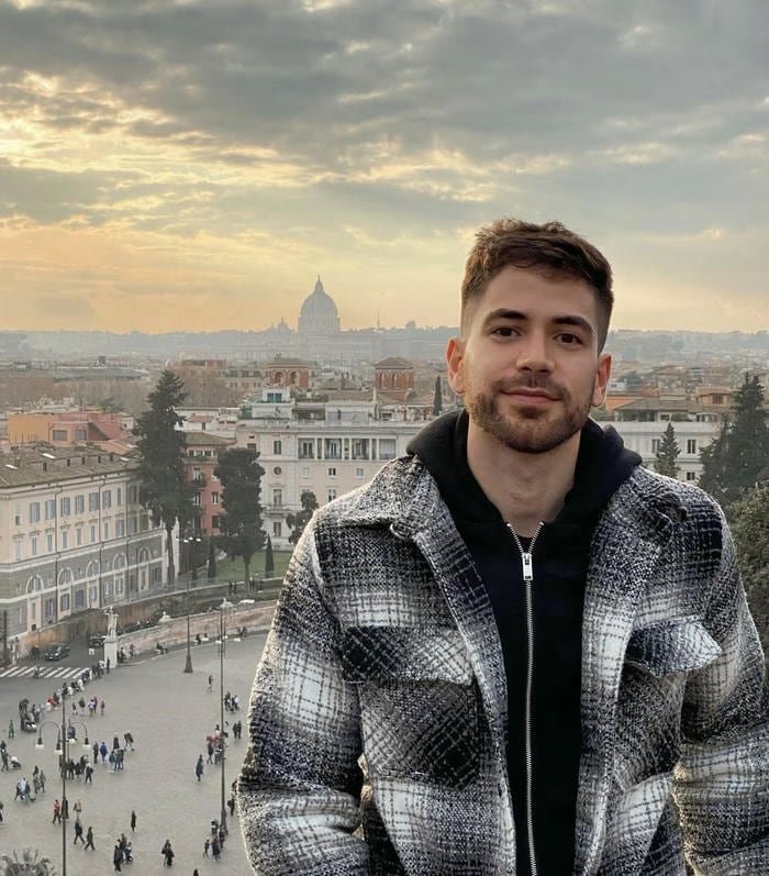 Hình trai đẹp Ấn Độ mang vẻ đẹp bí ẩn