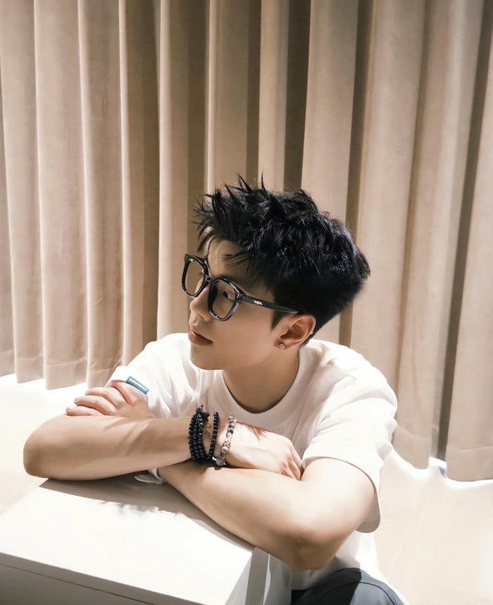 Hình trai đẹp Trung Quốc đẹp chuẩn idol Cbiz