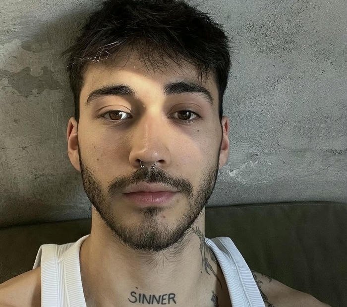 Hình trai đẹp với hình xăm nghệ thuật