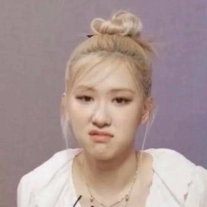 Meme khinh bỉ rose