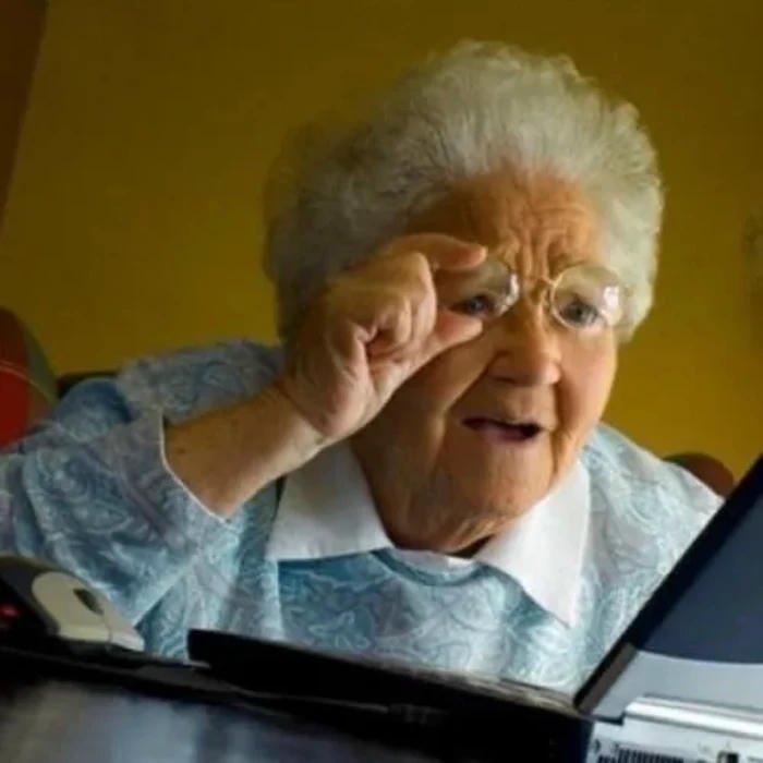 Meme khó hiểu cụ già hài