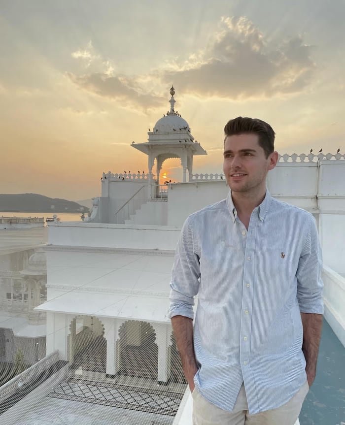 Trai đẹp Ấn Độ chuẩn quý ông hiện đại