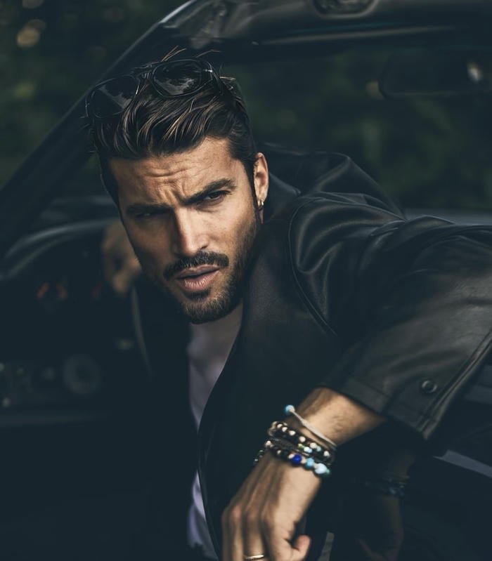 Trai đẹp Ấn Độ cuốn hút trong từng góc chụp