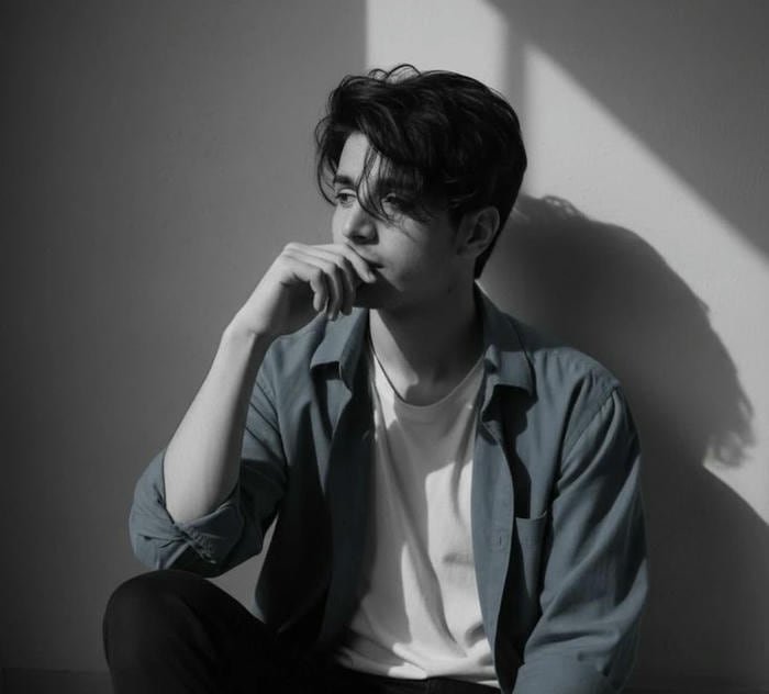 Trai đẹp Ấn Độ với ánh mắt sâu hút hồn