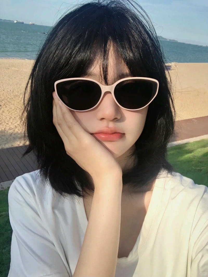 ảnh gái xinh đeo kính dễ thương