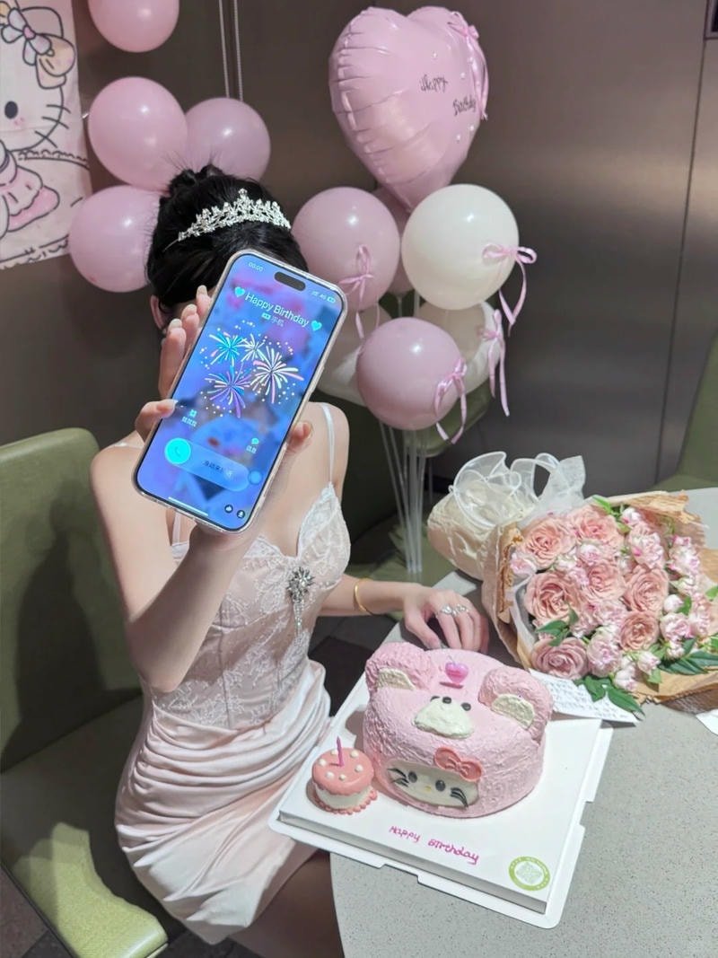 ảnh gái xinh sinh nhật ban đêm