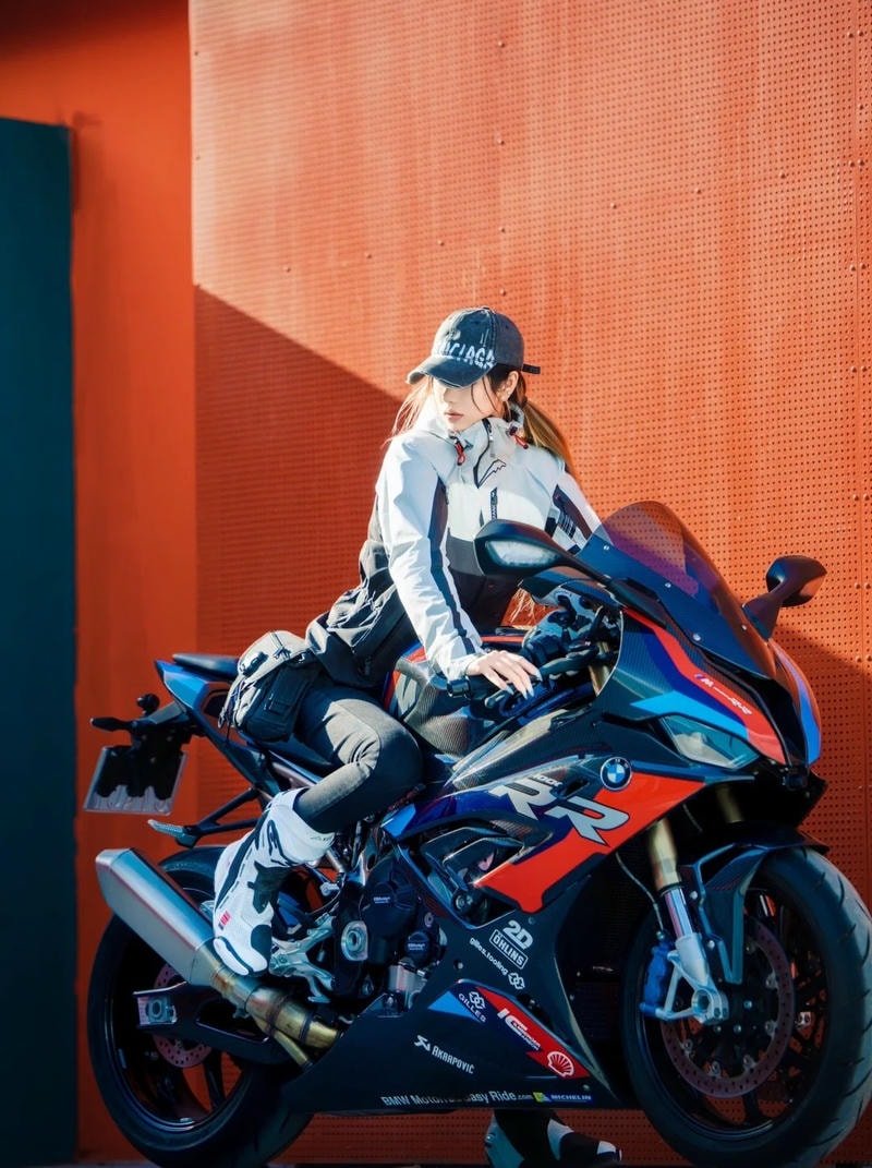 ảnh gái xinh xe độ đẹp