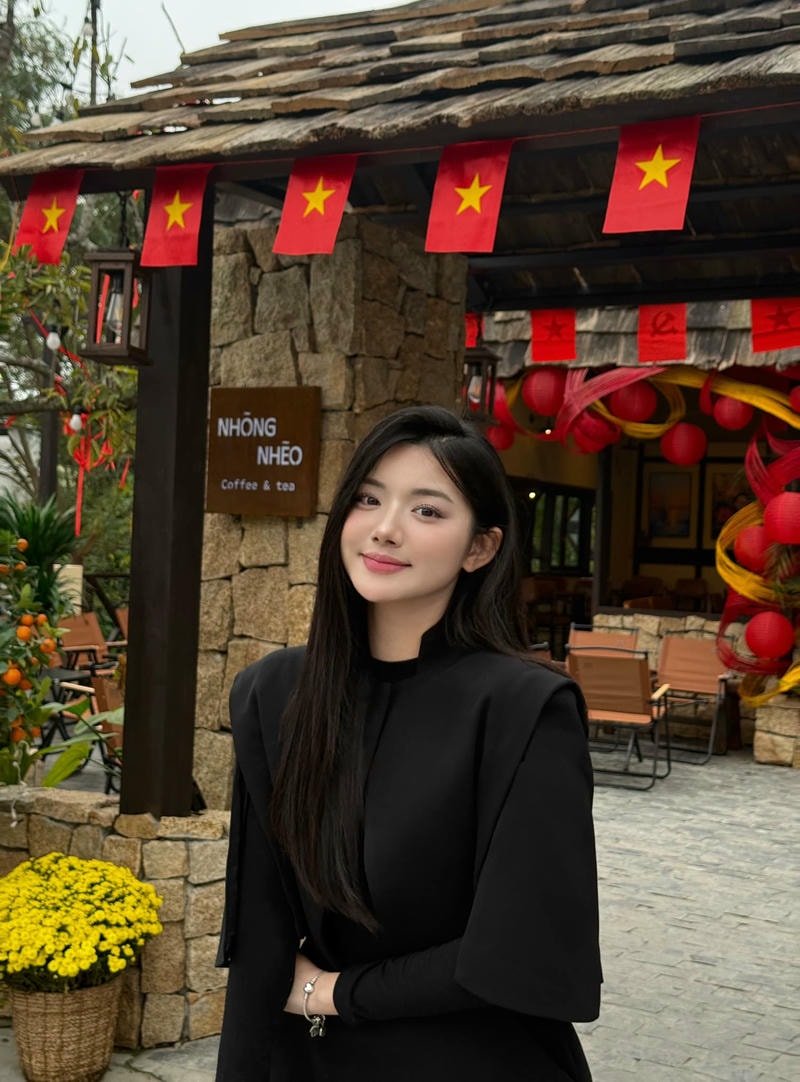 ảnh hot girl tiktok