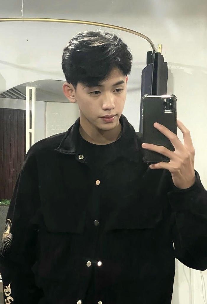 ảnh trai TikTok Việt có phong thái tự tin