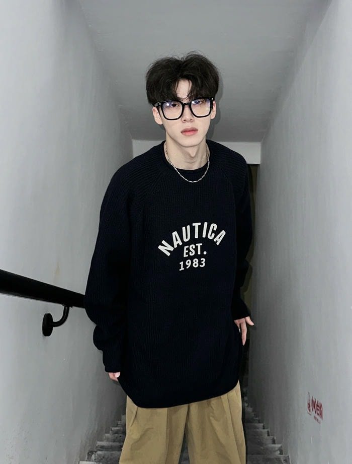 ảnh trai đeo kính thanh lịch