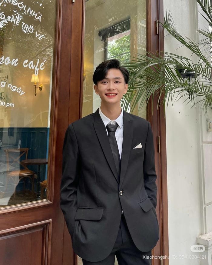 ảnh trai đẹp TikTok cười tươi rạng rỡ