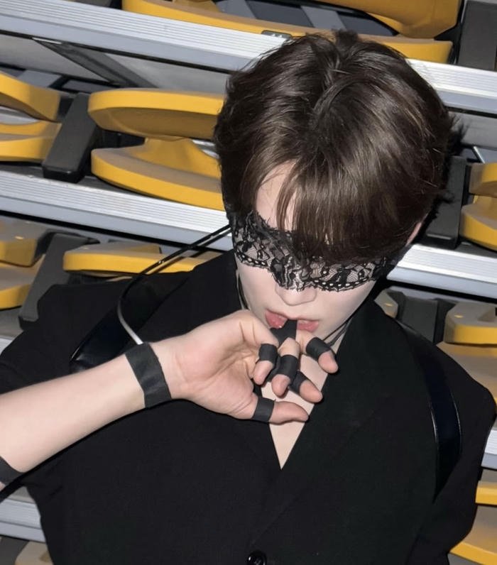 ảnh trai đẹp thần thái lạnh