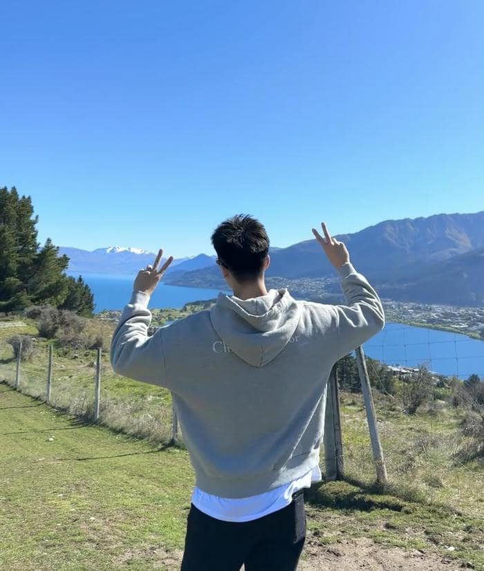 ảnh trai đẹp từ phía sau