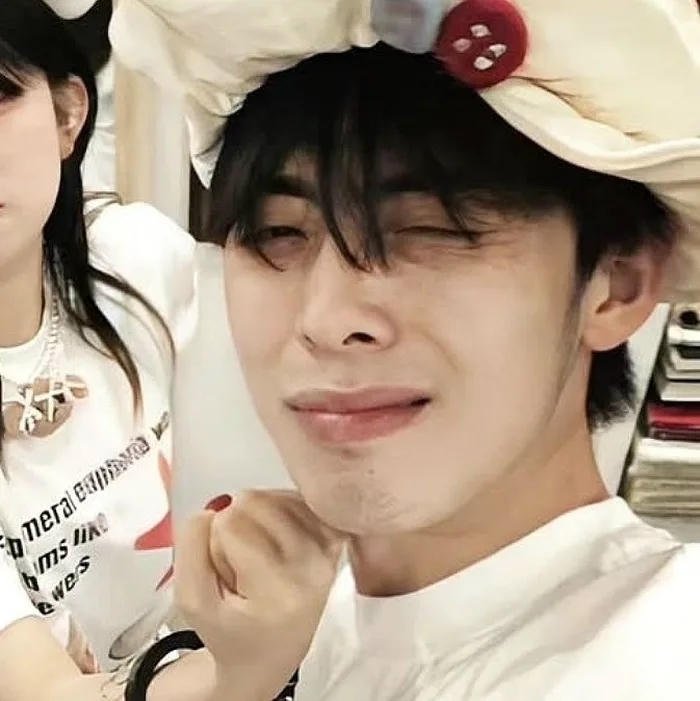 avatar đôi người thật dội mũ nam