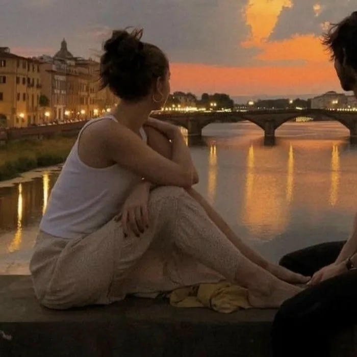 avatar đôi người thật hoàng hôn nữ