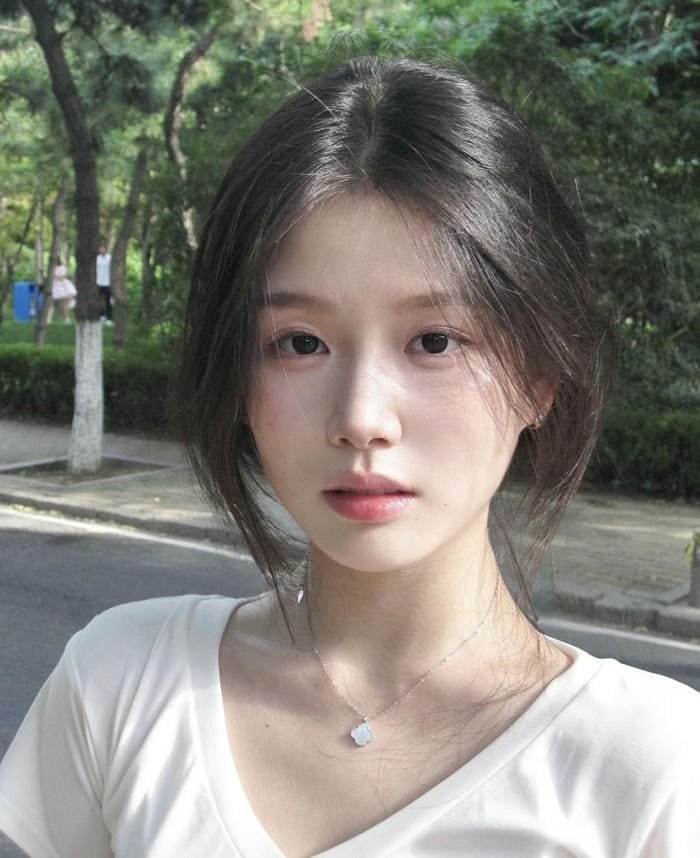 gái xinh mặt mộc khiến người ta phải ngắm nhìn