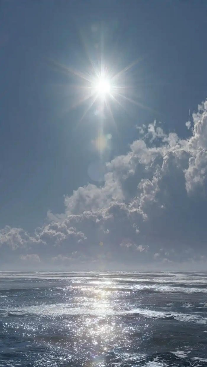 hình ảnh trời nắng trên biển