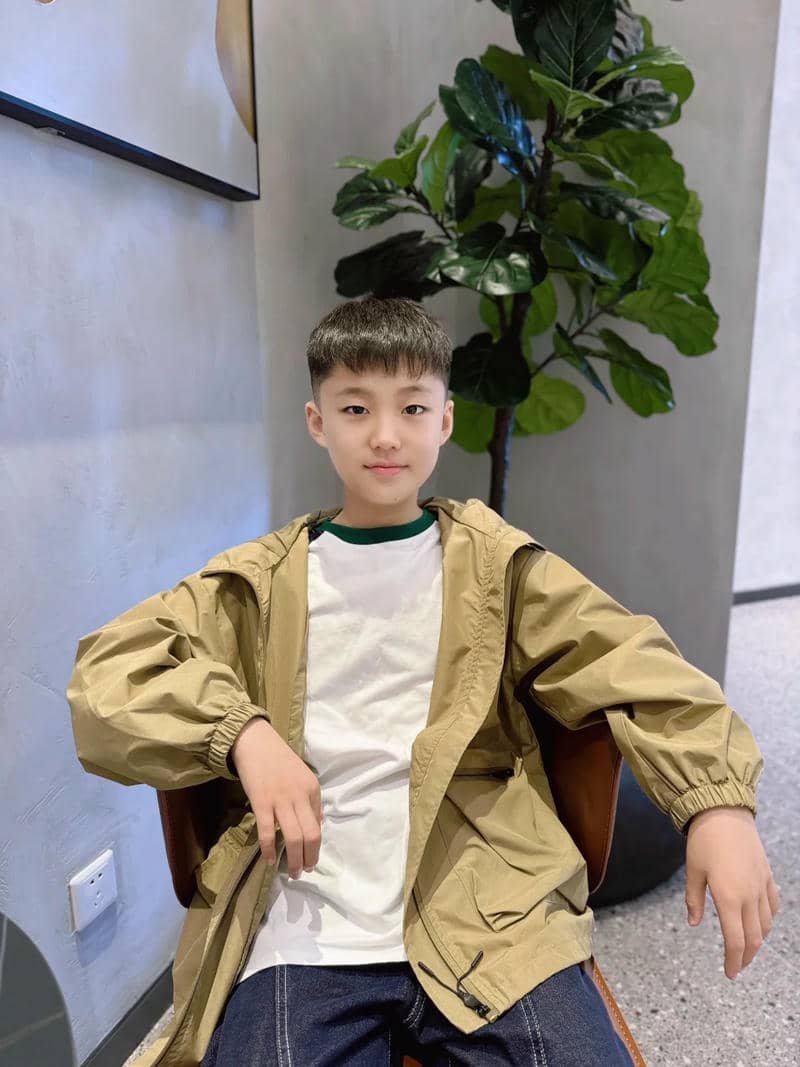 ảnh bé trai đẹp 10 tuổi