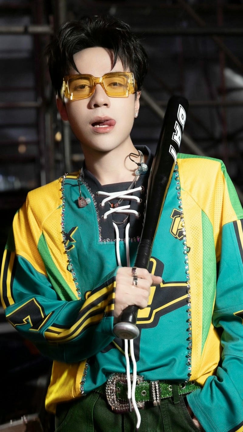 ảnh nền quang hùng masterd hành động