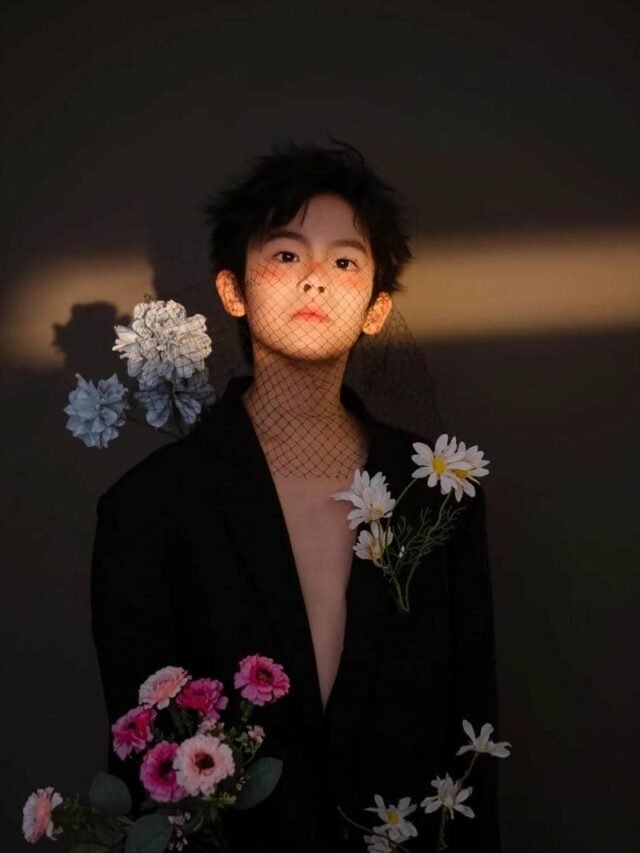 Ngắm 999+ hình ảnh trai đẹp 10 tuổi cực ngầu, che mặt siêu dễ thương