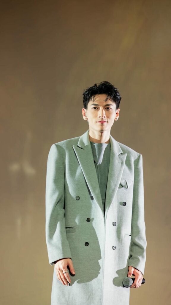 hình nền anh trai say hi ấn tượng