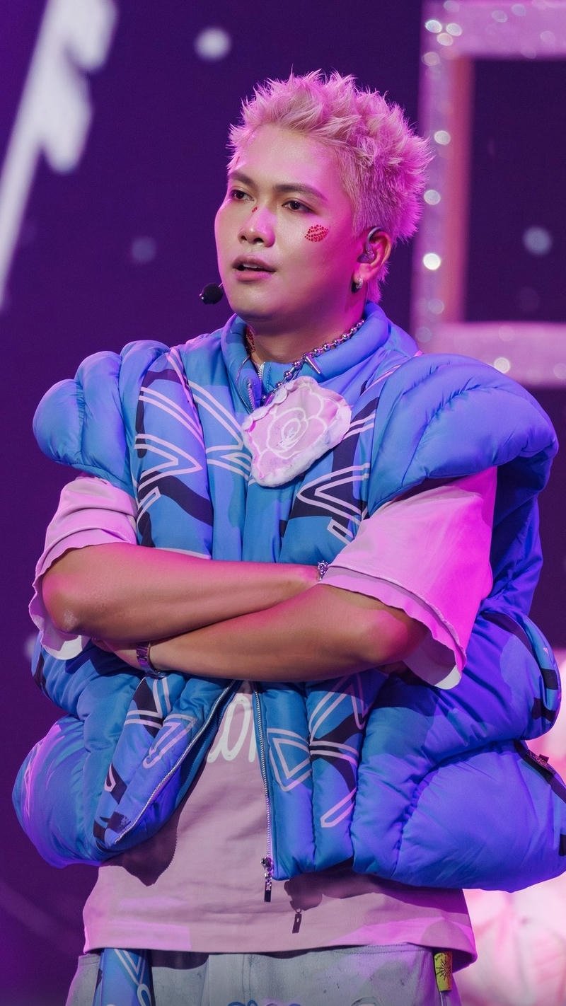 hình nền anh trai say hi chibi