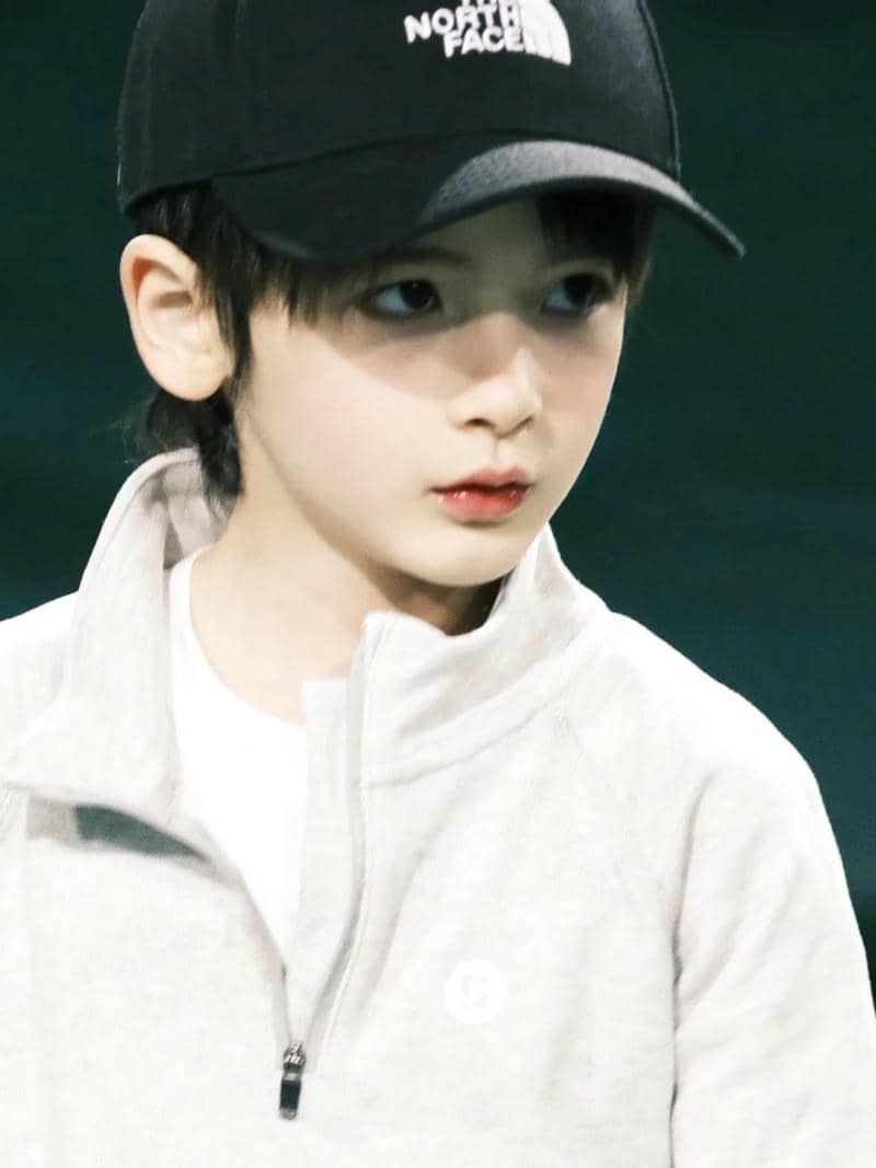 hot boy 10 tuổi cute