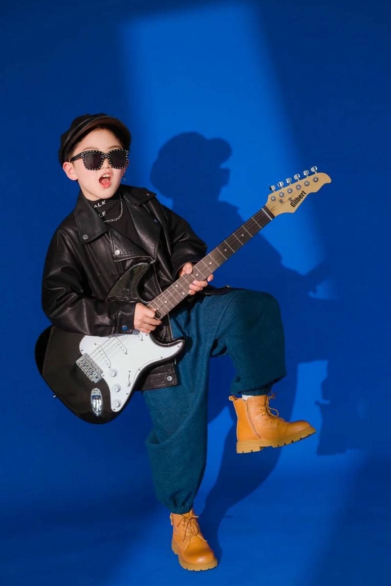 trai đẹp nhí 10 tuổi đáng yêu