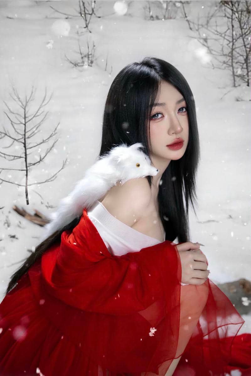 Trần Hà Linh chụp ảnh nghệ thuật