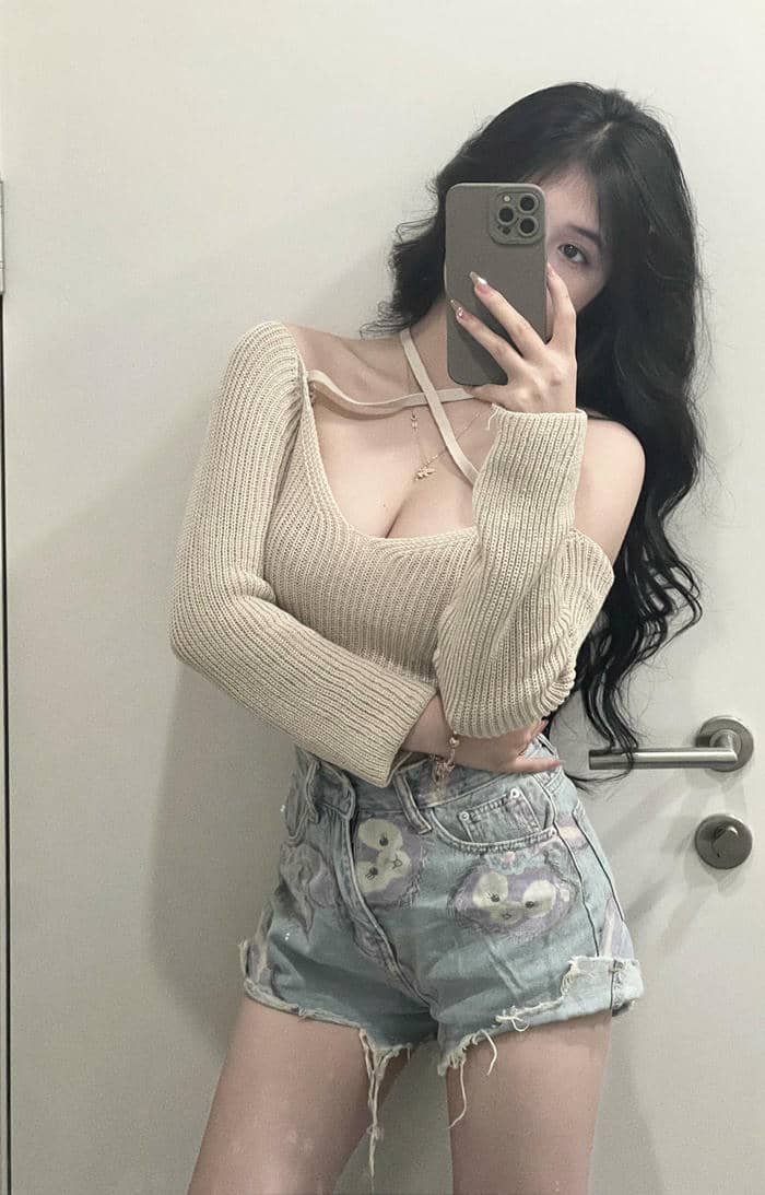 hình Quỳnh Alee sexy đẹp