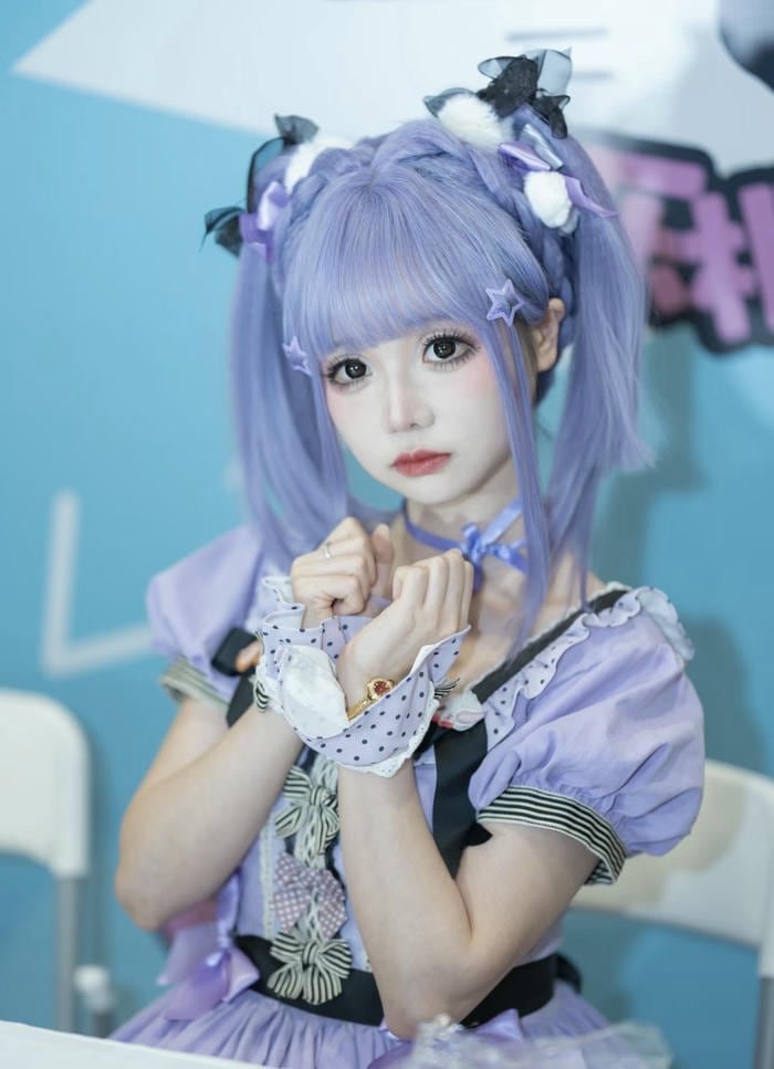 pose mềm cosplay anime nữ