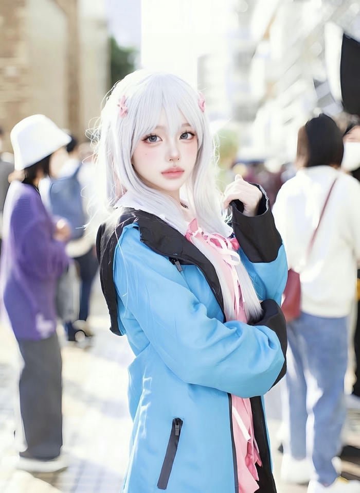 sáng da cosplay anime nữ
