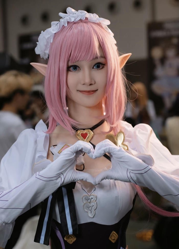 tinh tế cosplay anime nữ