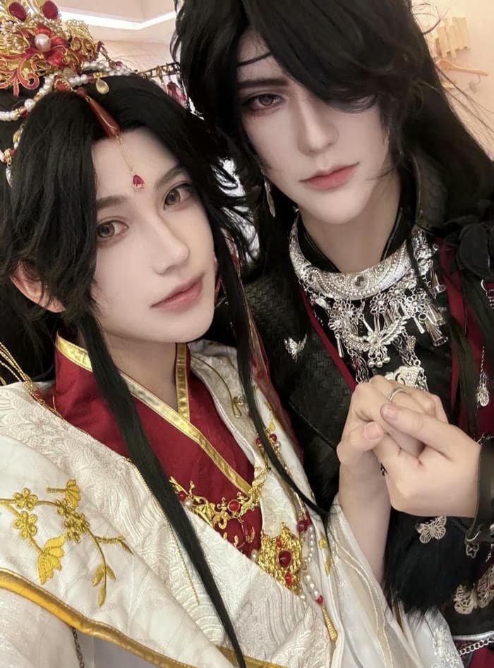 vẻ nam tính cosplay đam mỹ